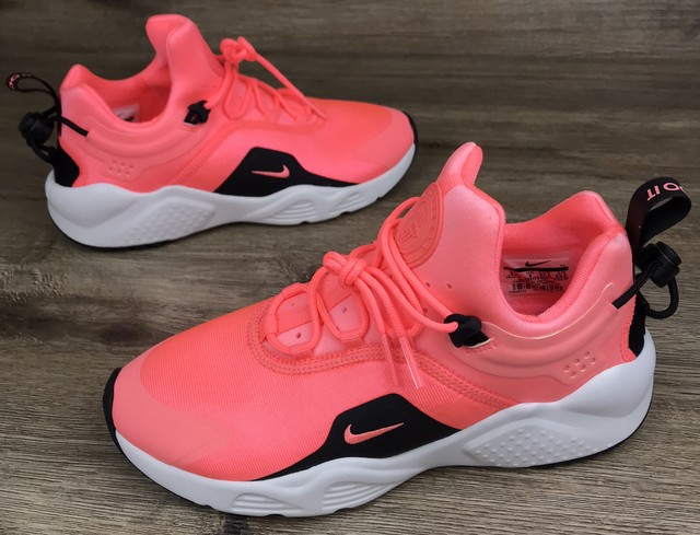 nike women's air huarache city move