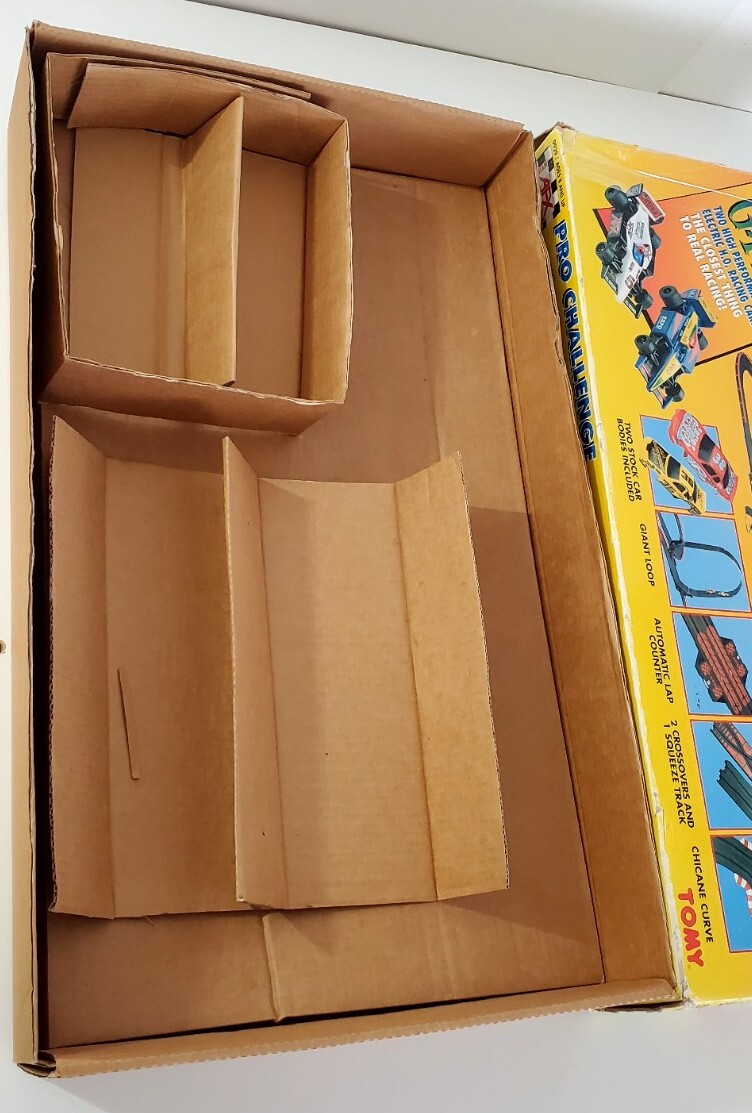 BOX ONLY - NO PARTS - TOMY 1997 TEAM AFX PRO CHALLENGE SPEEDWAY