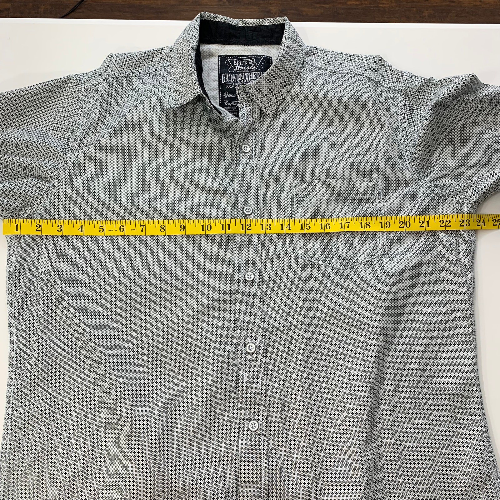 Broken Threads Casual Button Down Short Sleeve Co… - image 5