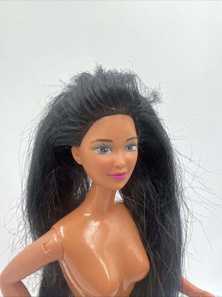 Muñeca Barbie vintage 1989 Mattel Western Fun Nia #9933 molde asiático Kira Foto 2 de 4