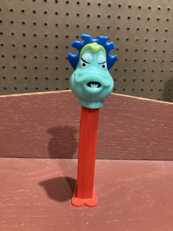 She-Saur blue PEZ-A-SAUR PEZ Original Vintage PEZ Dispenser Slovenia 1993