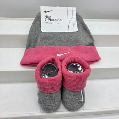 Nike Baby Booties & Hat Gift, 0-6 Months Multi, Boys Girls Infant Cap Jordan L33
