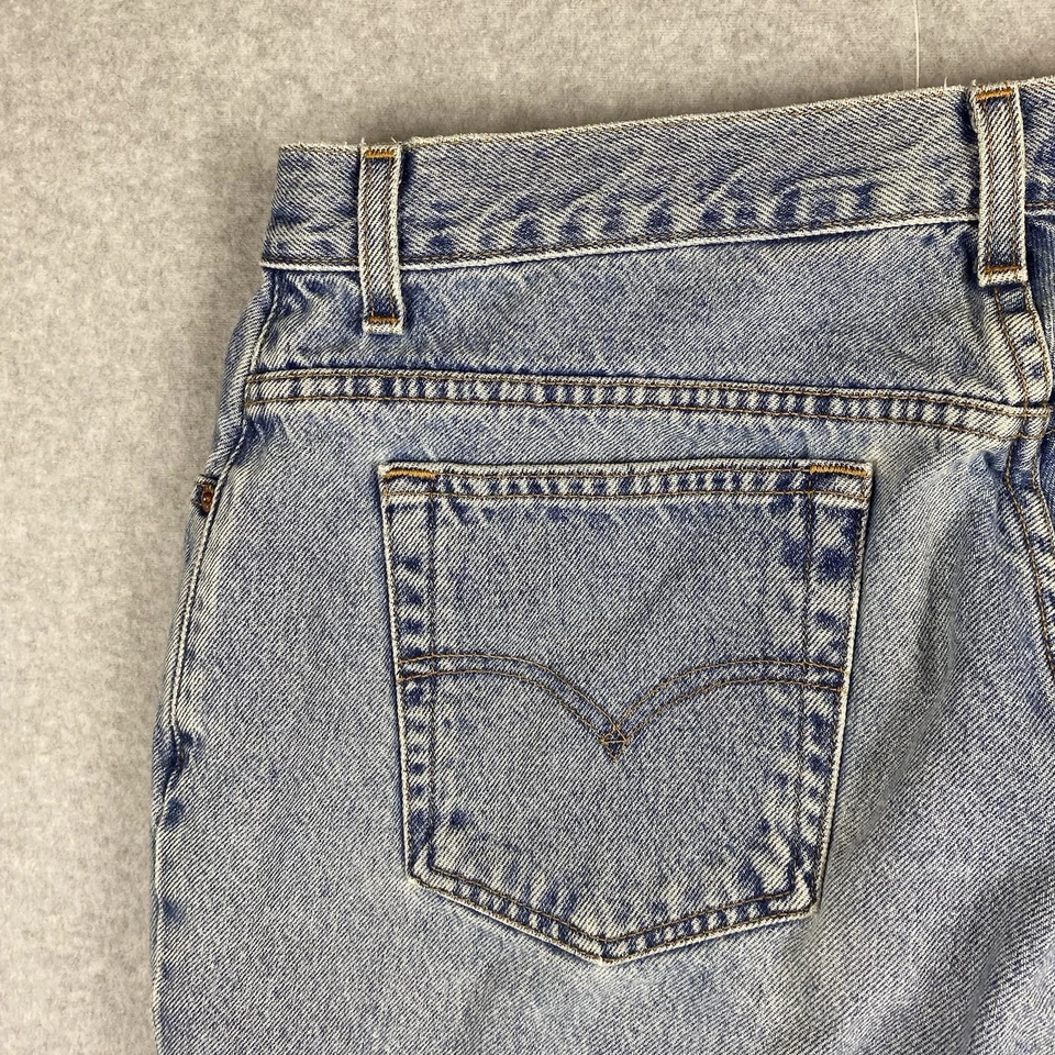Vintage Levis 550 Jeans Womens 18 Blue Relaxed Fit Tapered Leg Y2K Denim Pants - Image 2 of 4