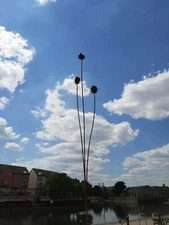 Cuffy's Metal  triple teazel sculpture garden decoration 