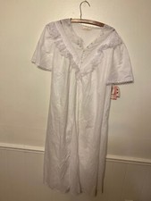 Vintage Cachet White Short Sleeve Full Length Night Gown Women's S