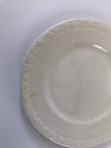 3 Wedgwood Flat Cups Hedge Rose White Embossed Flowers England Very Good - Picture 4 of 4