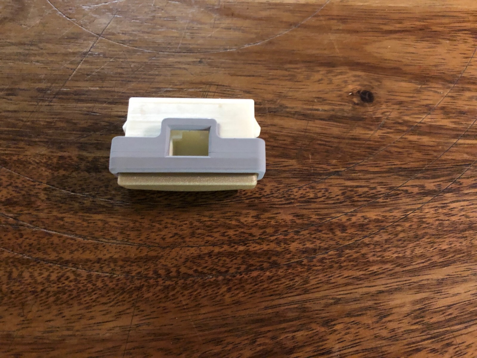 LINCOLN TOWN CAR 20032011 ARM REST LATCH (The Best Latch is not the