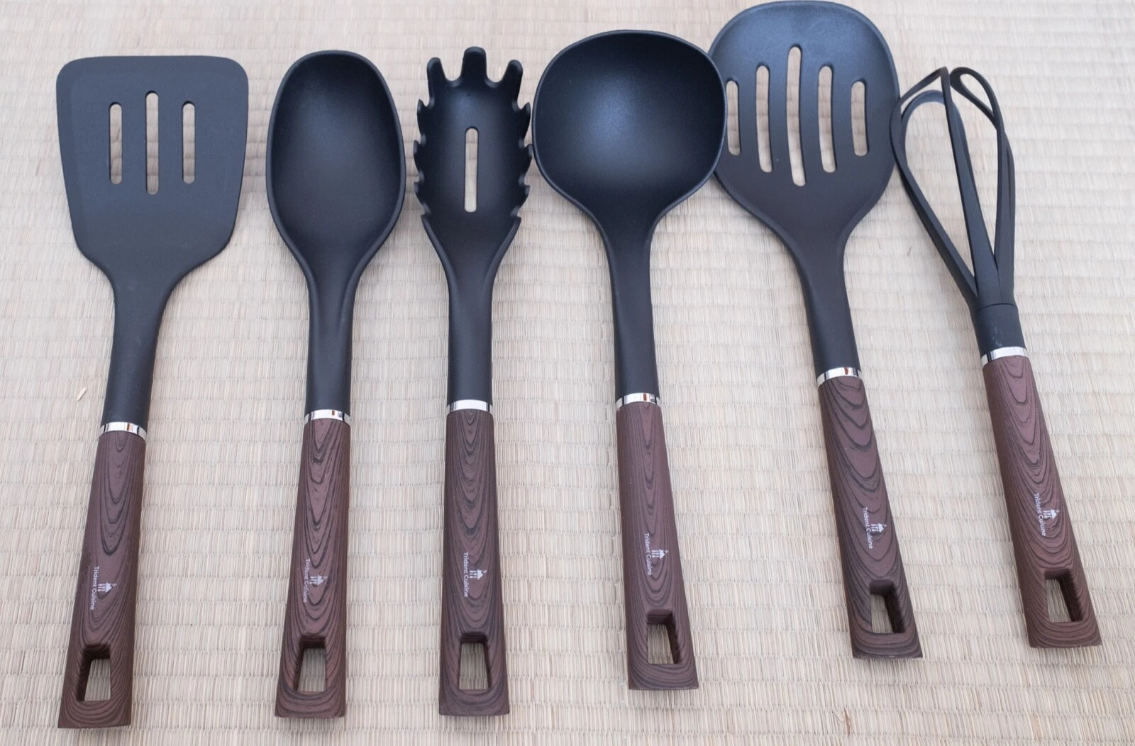 Premium Nylon Utensils Cookware Set 6Pcs Spoons Ladle Whisk Pasta Server Ladle
Opens in a new window