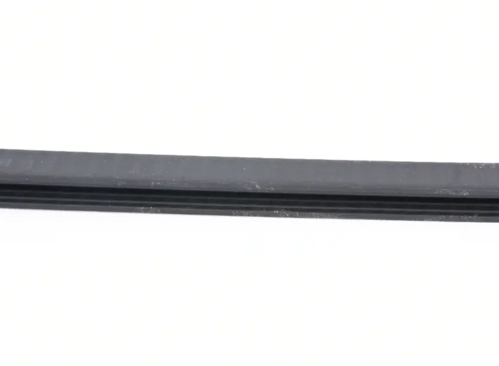 BMW 4 Cabrio F33, F83 Rear Roof Shell Seal 54377415368 7415368 NEW  