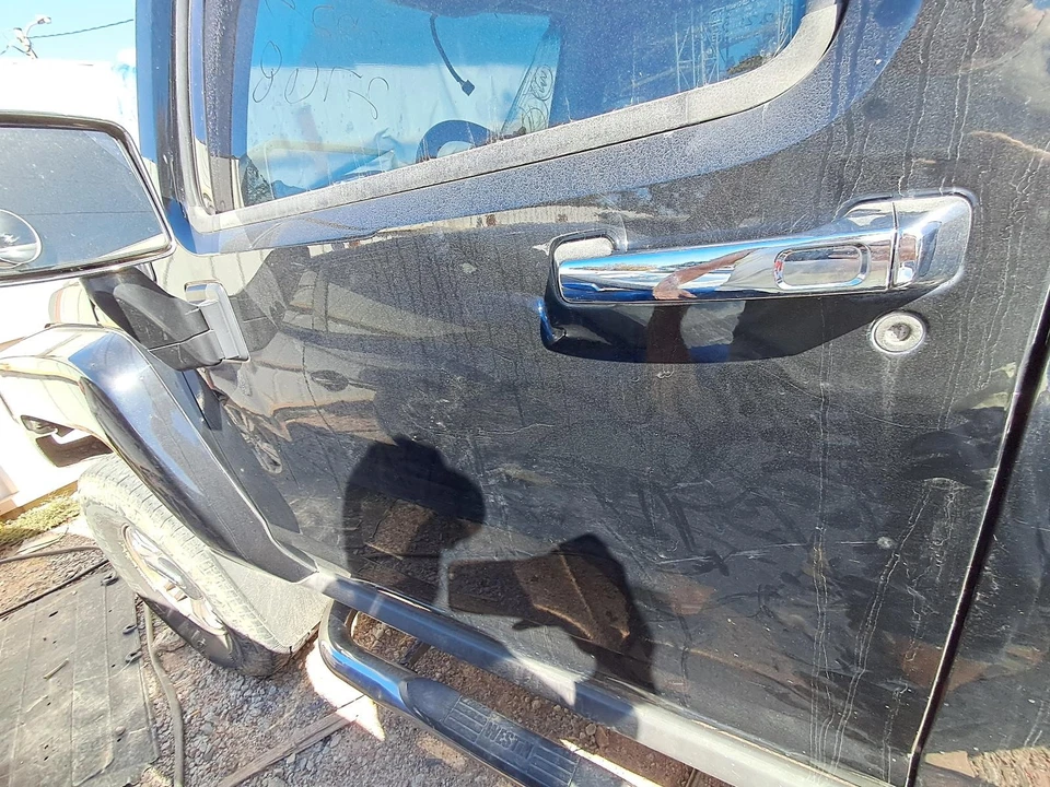 Used Front Left Door Assembly Front fits: 2007 Hummer H3 Front Left Grade A Foto 2 de 4