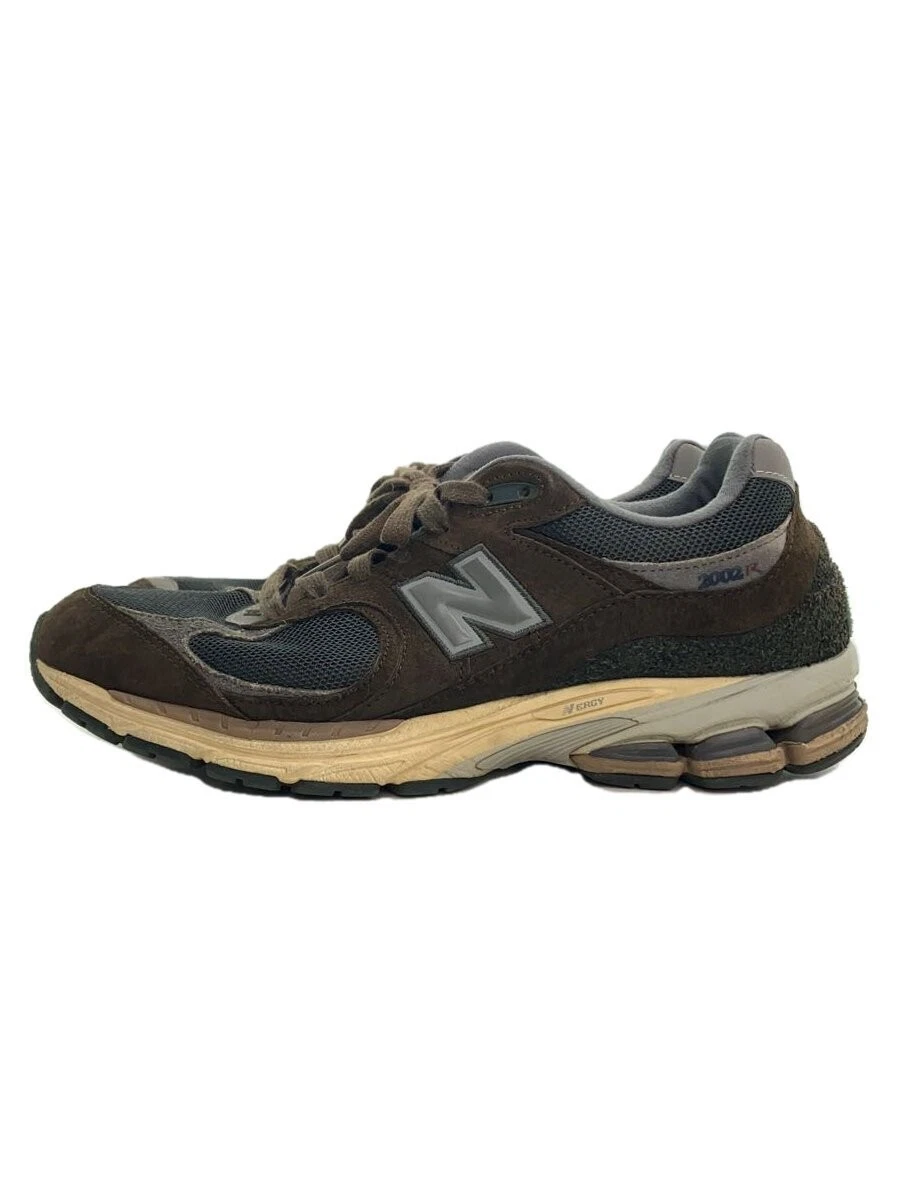 US11 New Balance M2002 marrone brw scamosciato