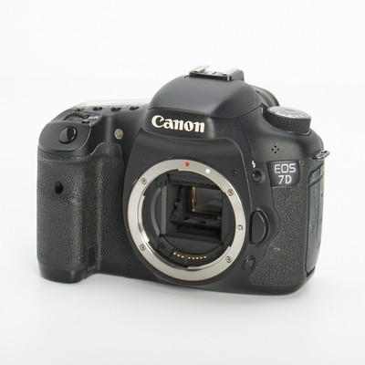 Canon EOS 7D gebraucht ca. 71.000 Ausl. Kamera