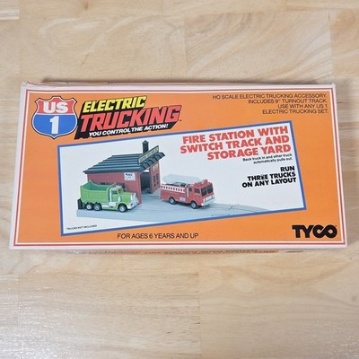 Tyco US-1 Electric Trucking Fire Station with Switch Track & Storage Yard # 3456