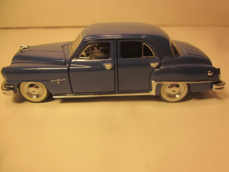 FRANKLIN COMO NUEVO 1/43 DIECAST "1952 DESOTO FIREDOM 8 SEDÁN" CLÁSICO SERIE AÑOS 50 Foto 2 de 4
