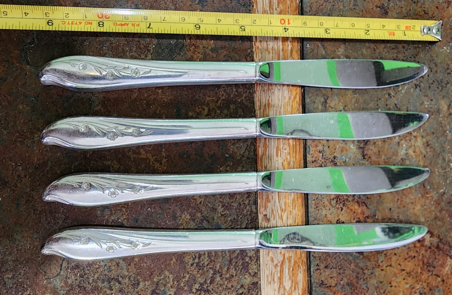 SET OF 12 MID CENTURY VINTAGE 1957 SPRINGTIME SILVERPLATED "9" TABLE