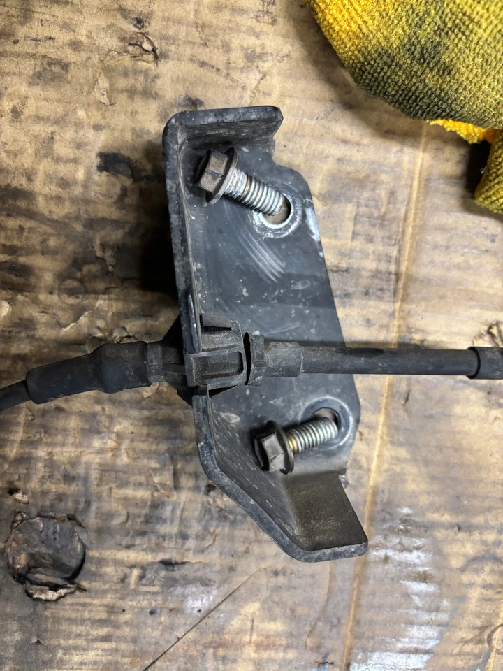 Soporte de cable de cambio de transmisión automática Ford F250 F350 Super Duty 2003-2007 Foto 2 de 4