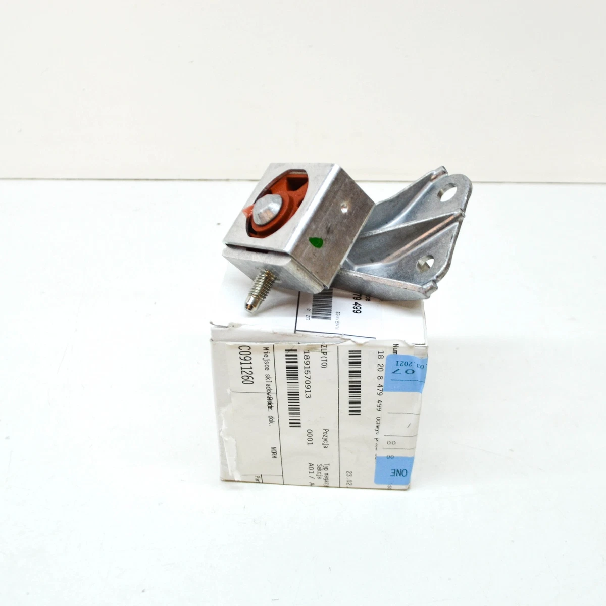 NEW BMW 3 G20 REAR EXHAUST TRANSMISSION BRACKET 18208479499 
