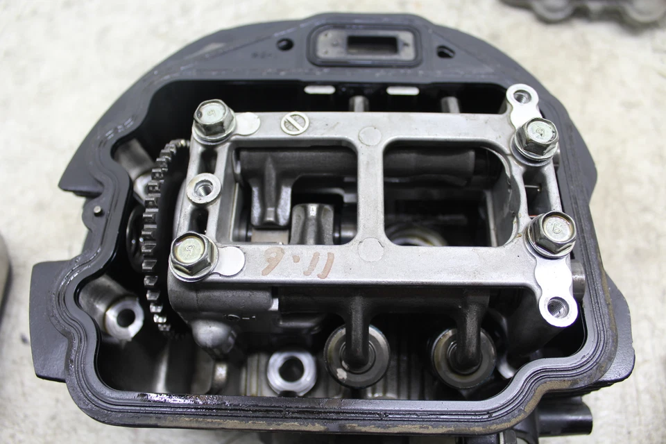 Kawasaki Vulcan 900 2008 OEM motor extremo superior culata trasera A17 Foto 2 de 4