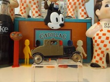 VINTAGE EARLY TOOTSIETOY CAR 1920s PRIME FOR PARTS OR RESTORATION