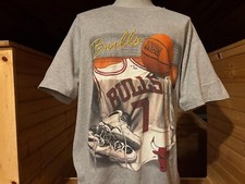 Vintage 90  s Chicago Bulls Basketball NBA Embroidered T-shirt XL