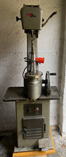 Biete im Auftrag: Frobana Hardo Schuh Durchn&auml;hmaschine 220/380 V funktioniert.