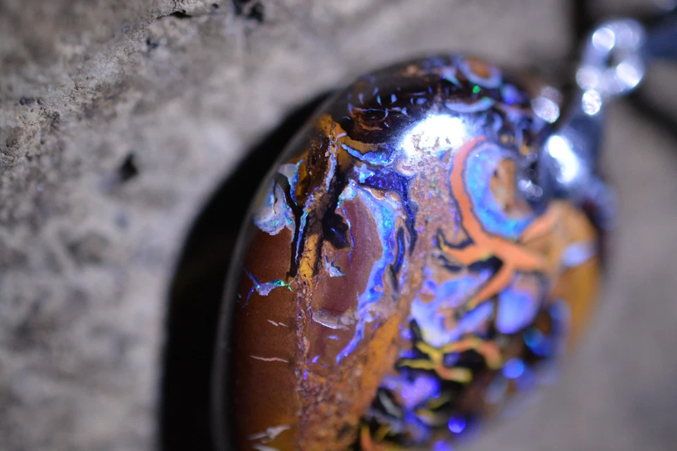 30ct 25x20x8 Nice Green/Blue Koroit Nut Boulder Matrix Opal Kette Australia Gem - Bild 4 von 4