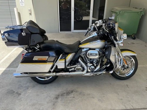 HARLEY DAVIDSON CVO 110 ULTRA 03/2012MDL 46931KMS SCREAMING EAGLE PROJECT OFFERS