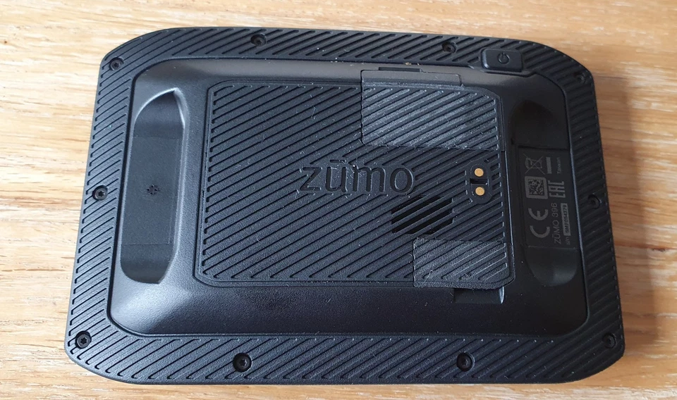 Garmin Zumo Zümo 396  Motorrad Roller Bike Auto Navigationssystem GPS Navi  - Bild 3 von 4