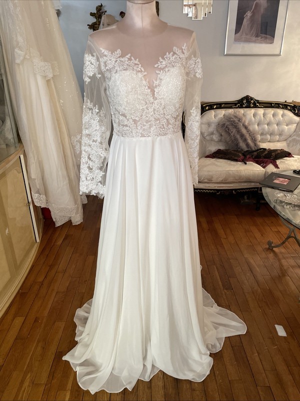 #147 SEXY Lace Illusion Top Wedding gown.  