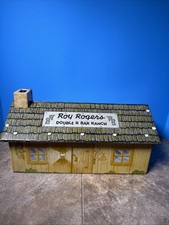 MARX ROY ROGERS DOUBLE R BAR RANCH 1950's LOG CABIN, TIN LITHO