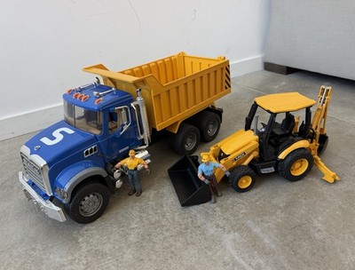 Bruder 02815 MACK Granite Dump Truck + JCB Midi CX Loader Backhoe + Figure