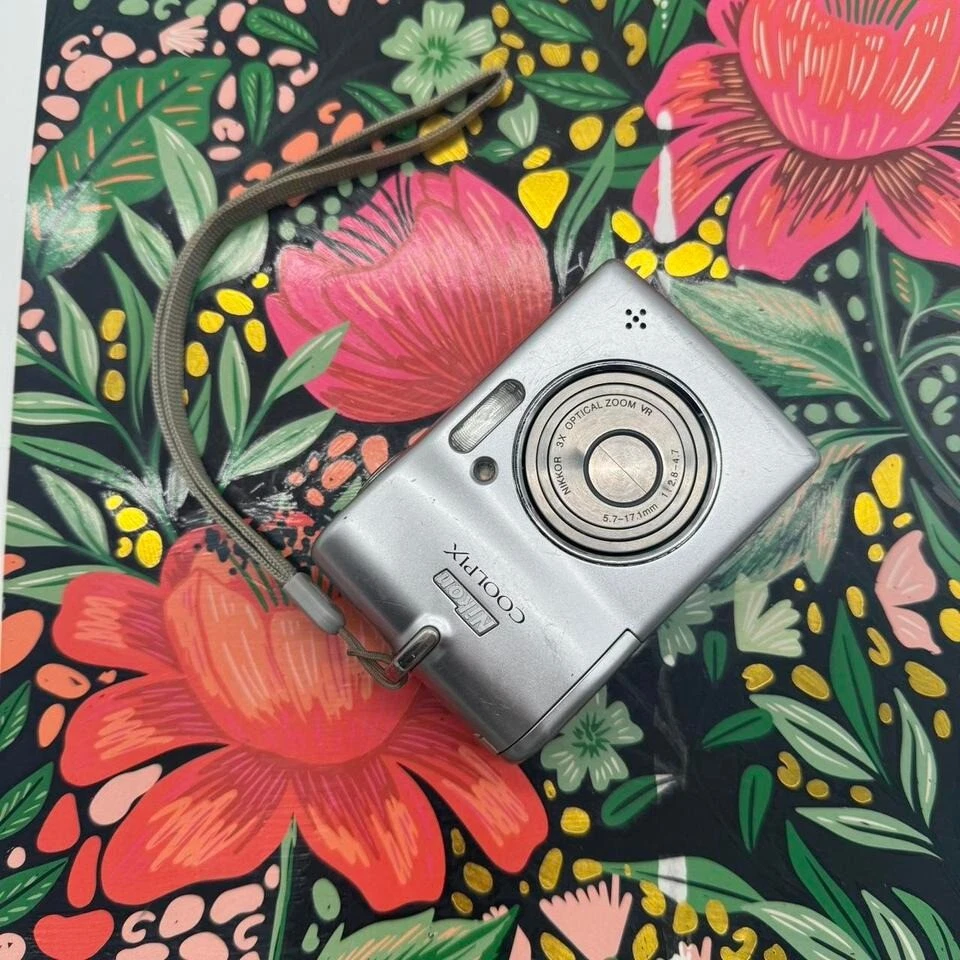 Nikon COOLPIX L12 Digital Cameras for Sale | Shop New & Used