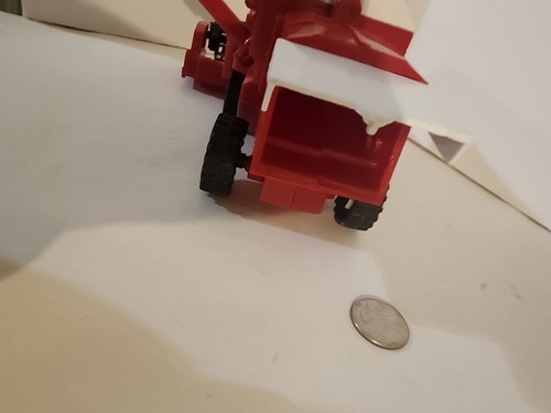 NEWRAY COMBINE HARVESTER FARM TOY 1/32 SCALE - Picture 3 of 10