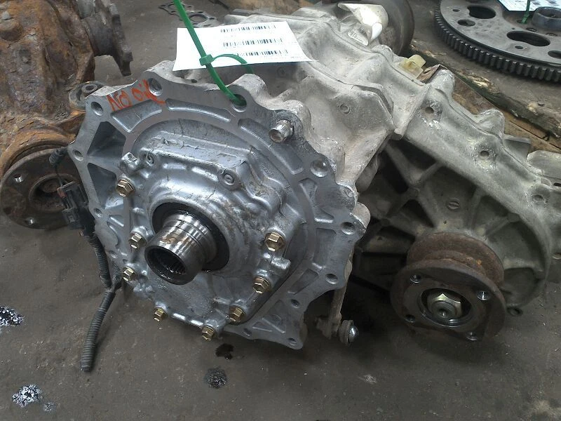 Conjunto de caja de transferencia Nissan Frontier 2002-2003 OEM Foto 3 de 4