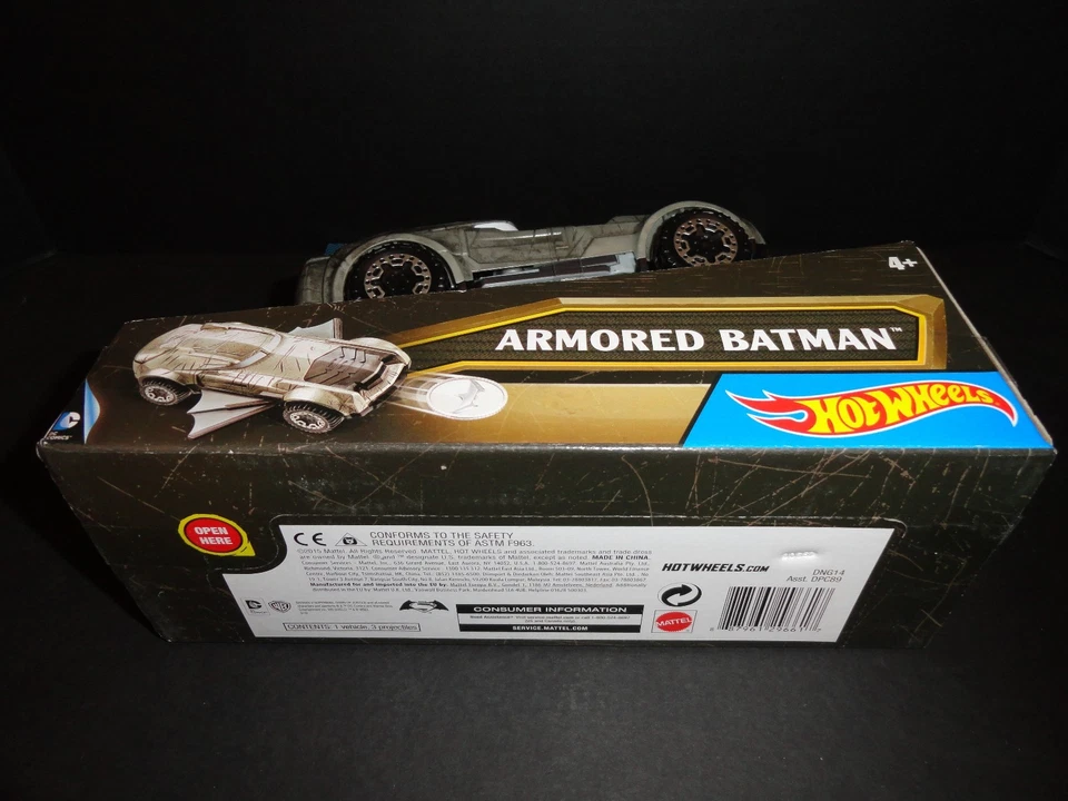 Hot Wheels Batman v Superman DC Universe Armored Batman Vehicle   NEW - Image 3 of 3