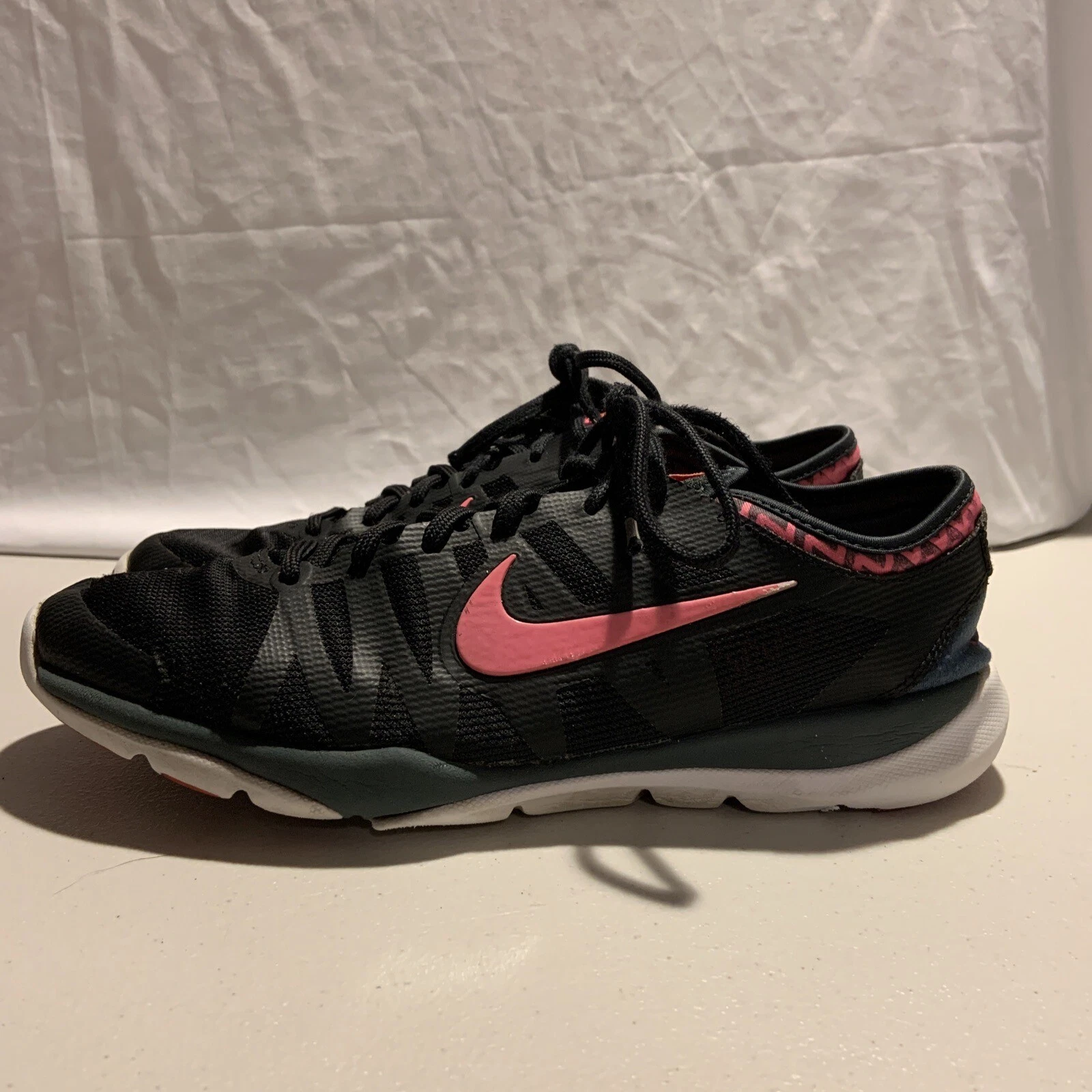 Chaussures de course Nike Training Flex Supreme TR3 noires taille 9,5 [G9]
