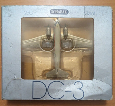Schabak 1/250 - 1028/84 Douglas DC-3 - Piedmont Airlines - Boxed