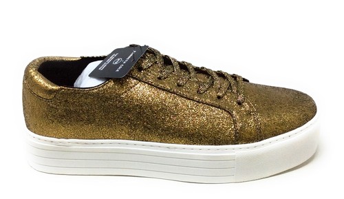 Kenneth Cole New York Womens Abbey 