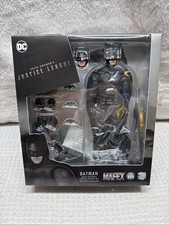 Mafex No. 222 Batman Zack Snyder's Justice League Ver. Medicom Figure New Sealed