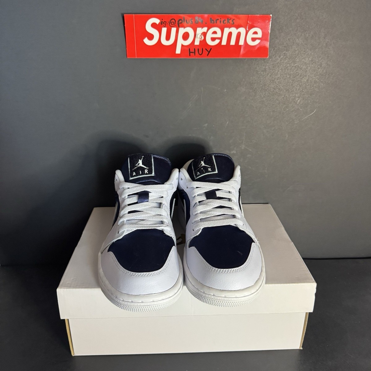 Size 8 - Air Jordan 1 SE Low Midnight Navy Gold Charms W for