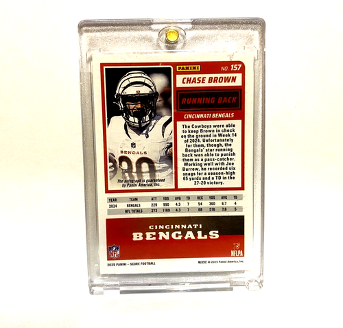 2025 Panini Score Chase Brown #157 AUTO Cleveland Browns Fighting Illini - Picture 2 of 2