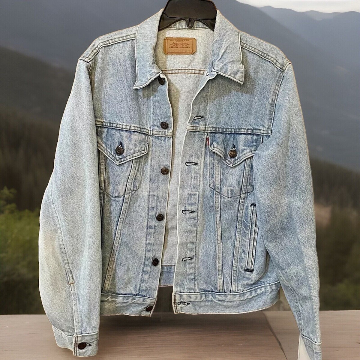 Vintage Levi's Denim Jean Jacket Size 40 WPL 423 Made In USA Vintage Levi's Denim Jean Jacket Size 40 WPL 423 Made In USA