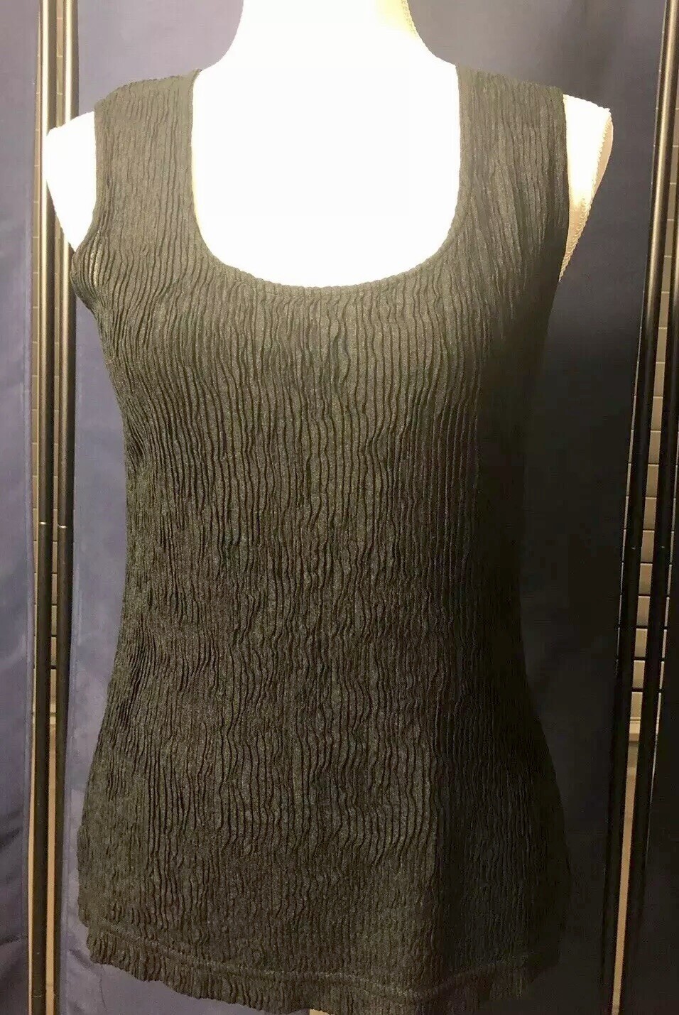 Picture 1 of 6