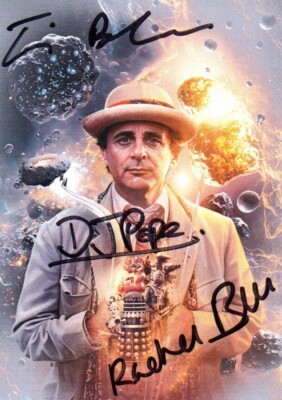Doctor Who: DAVID JOHN POPE, RACHEL BELL Plus 1 - signierte BFI Staffel 25 Postkarte