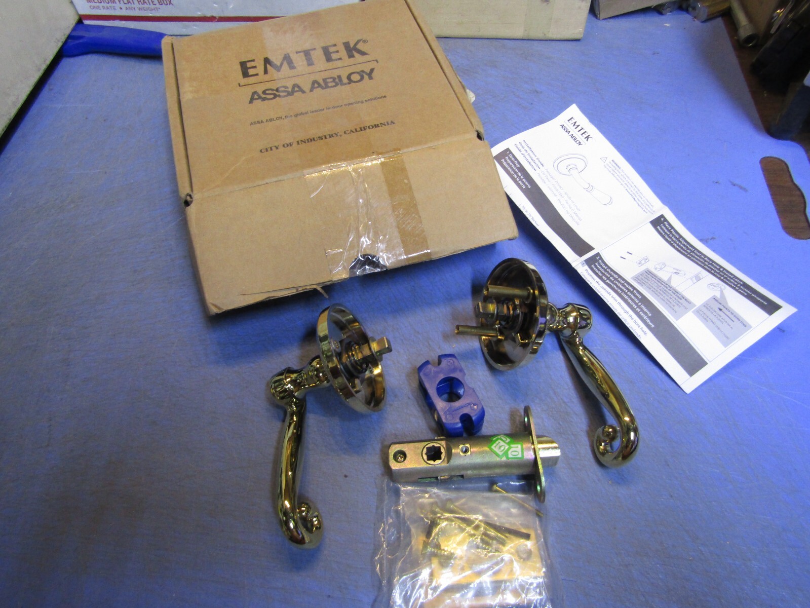 Emtek Gold Privacy Door Latch Set with Rose RUS LVR LH PB in Satin Brass-image