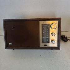 Vintage Realistic MTA-8 Tabletop AM/FM Radio Vinyl Veneer ~ FOR PARTS OR REPAIR