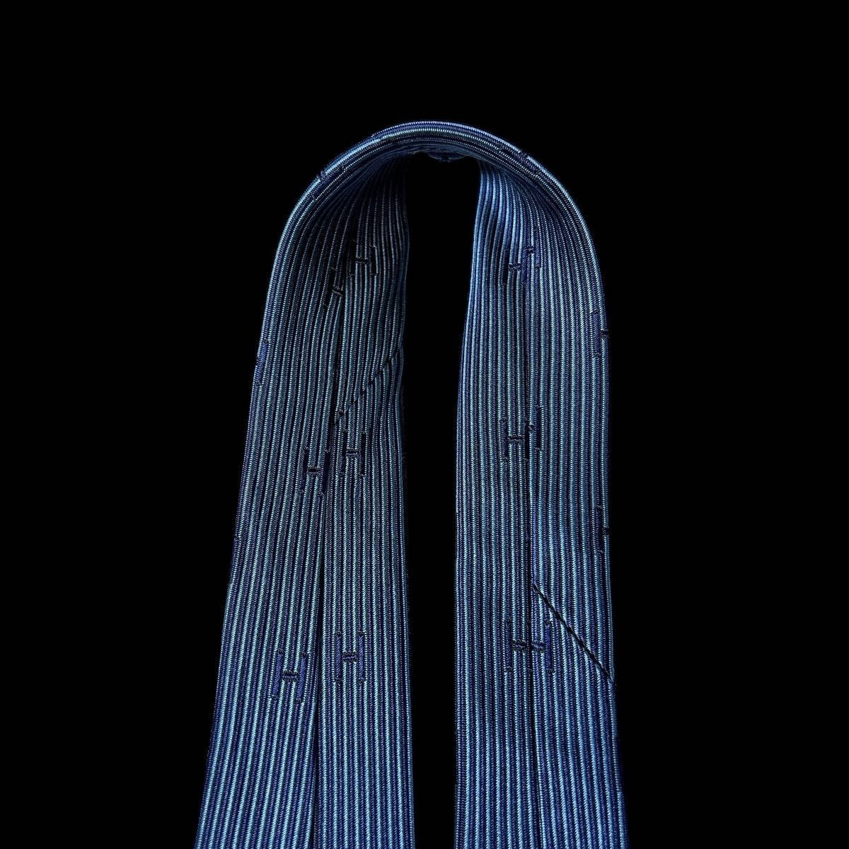 H pattern jacquard tie solid navy reverse Fasone … - image 7