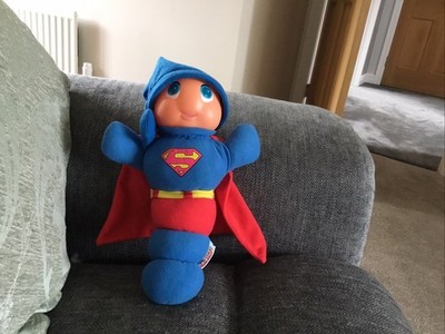 Molto Gusy Luz Superman Glühwurm Puppe 11 Zoll beleuchtet Stofftier batteriebetrieben