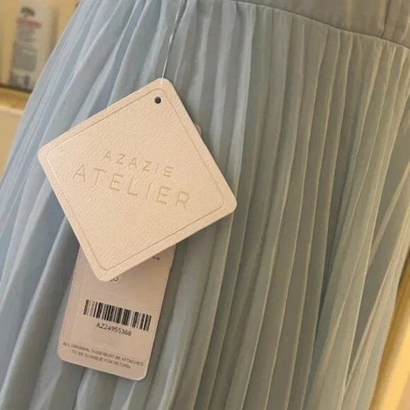 IMPRESIONANTE Vestido de Noche Azul Claro Talla 4, Azazie ATELIER Anita Vestido Azul Cielo. Foto 4 de 4