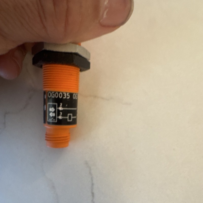 ifm electronic OG0035 Photoelectric Sensor Barrel Shielded Relay SPDT AC/DC